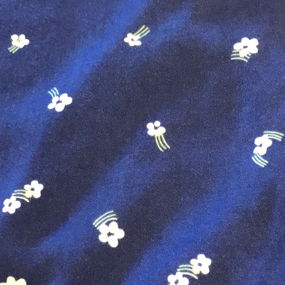 Romantic vintage ruffled dress - Picture 2 of 3